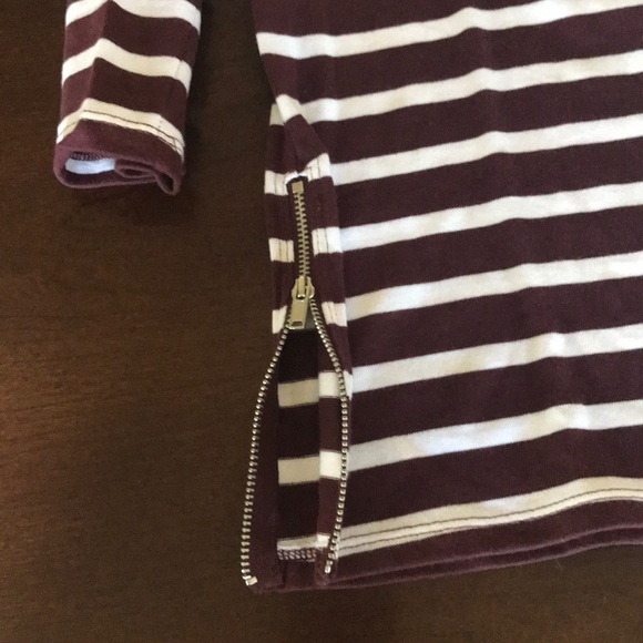 Top - Picture 2 of 3